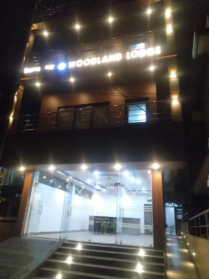 Woodland Lodge And Restaurant กูวาฮาติ ภายนอก รูปภาพ